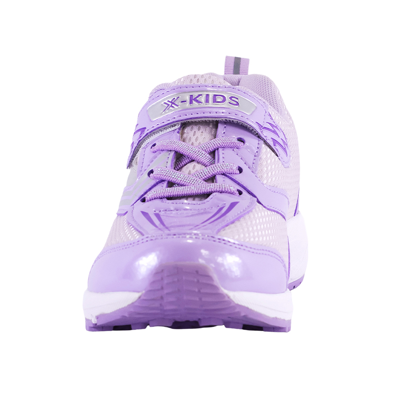 How to optimize the anti-slip performance of the sole pattern design of children's sports shoes?