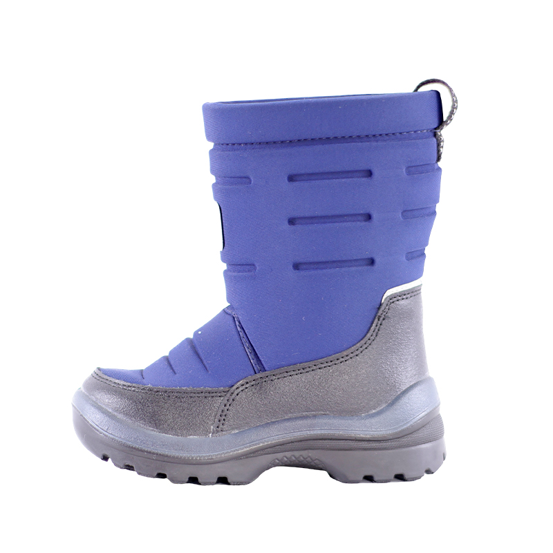 How breathable are men's snow boots, and will they feel stuffy if worn for a long time?